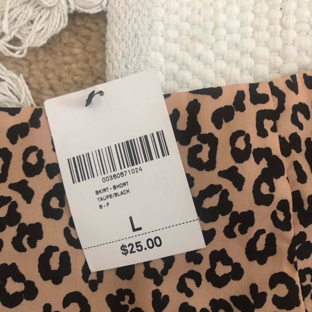 Cheetah Skirt - Picture 5 of 6